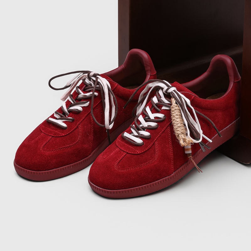 Sepatu Kasual Pria Mewah Berku - Men Shoes Must Have ulasan dan harga